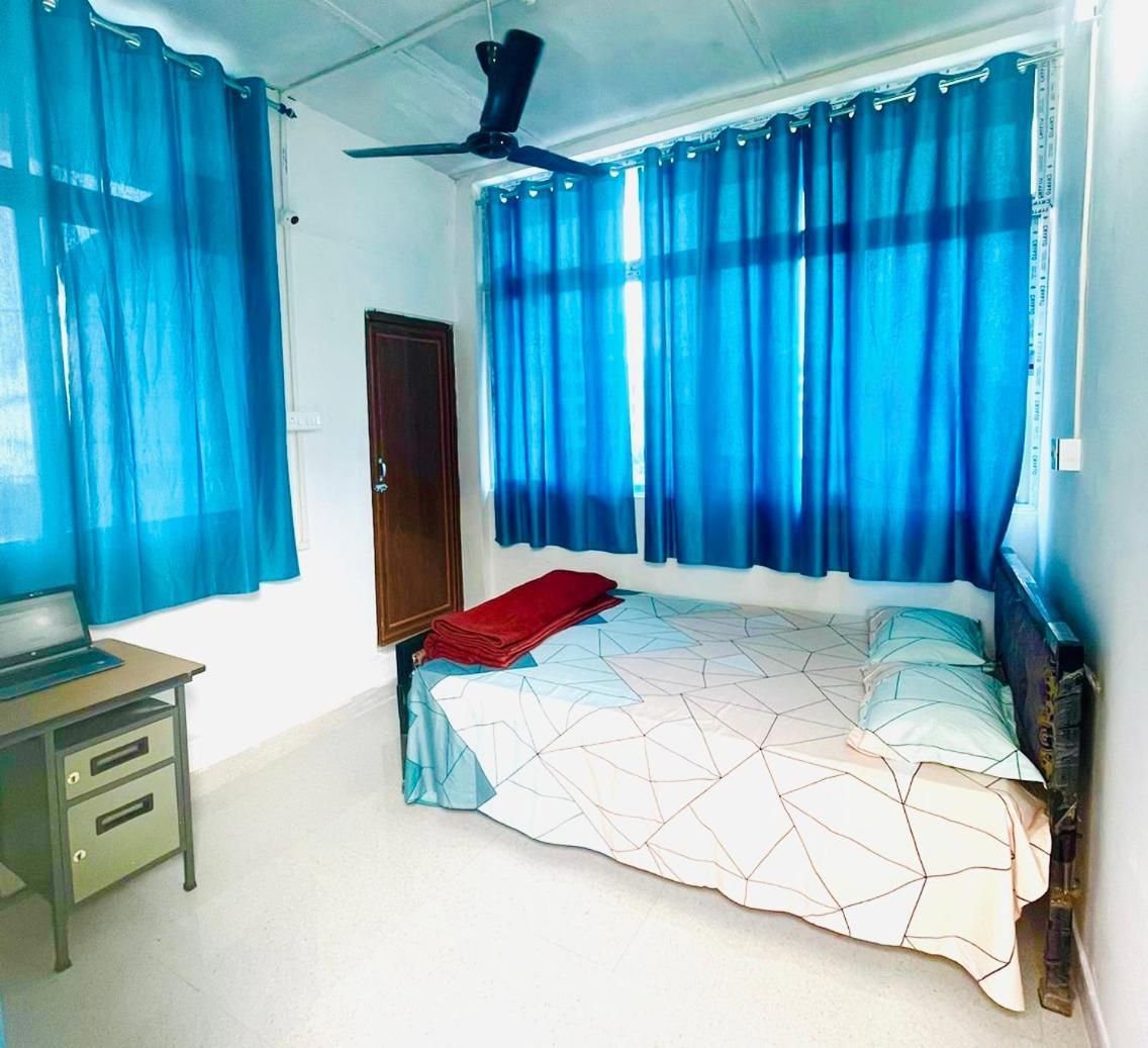 Hotel Cupidtrails Backpacker'S Penthouse Guwahati Exterior foto